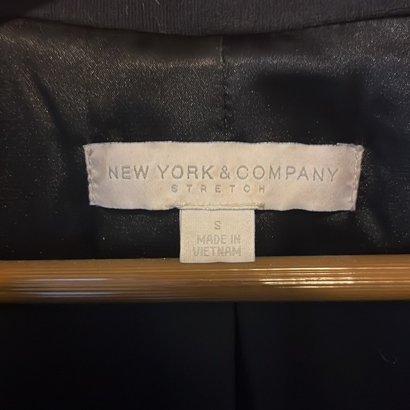 NY&Co navy blazer - size Small - Picture 2 of 3